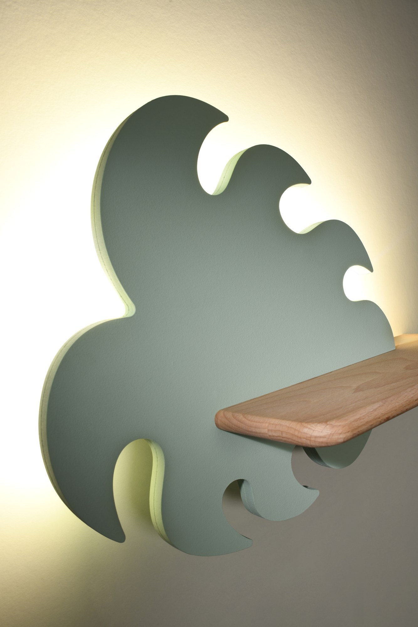 Applique murale feuille tropicale en bois pour chambre d'enfant, LED applique murale feuille enfant vert sauge détail de l éclairage indirect