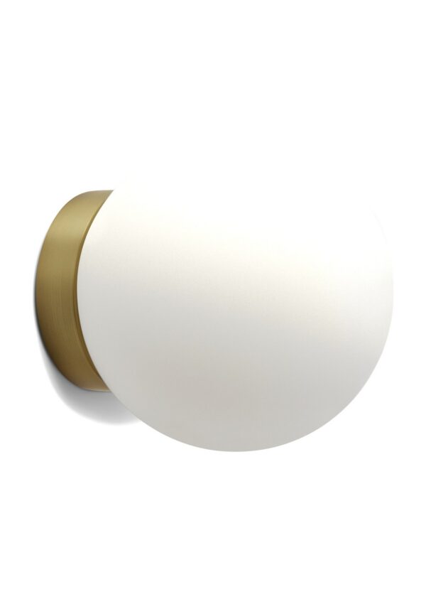 applique Palla Antidark C135 en finition laiton, globe en verre opale de 13,5 cm