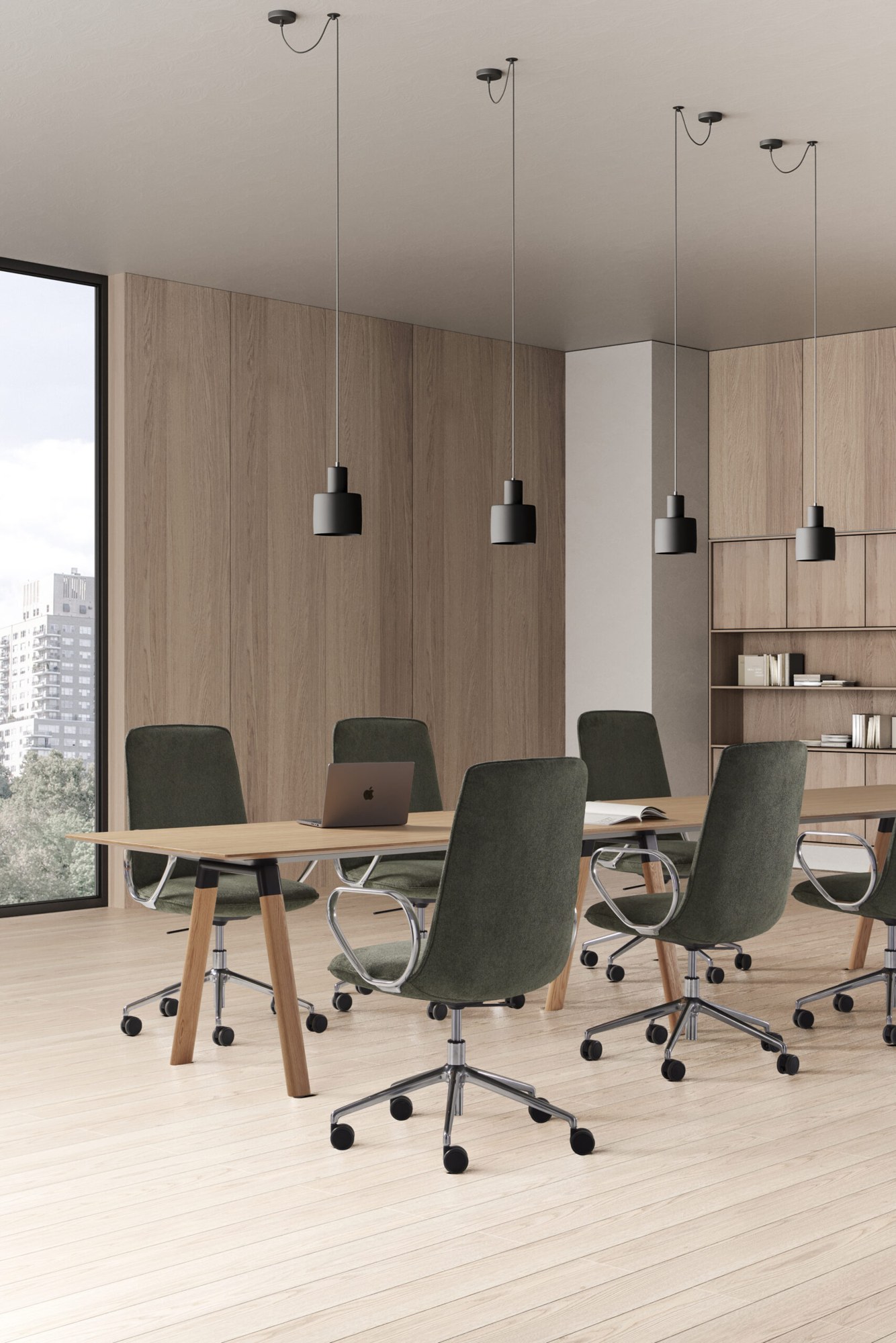 Fauteuil de bureau Kori par Inclass, 3 hauteurs de dossier fauteuil de bureau Inclass Kori vert forêt autour de la table en bois sur parquet