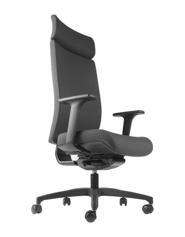Fauteuil de direction à haut dossier et grande têtière, vue de trois quarts