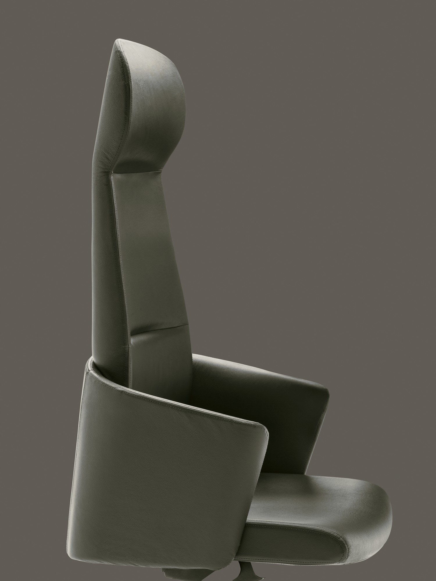 Fauteuil de direction My belle par Bralco, cuir ou tissu fauteuil de direction My belle Bralco en cuir vert foncé, coque et têtière vues de profil