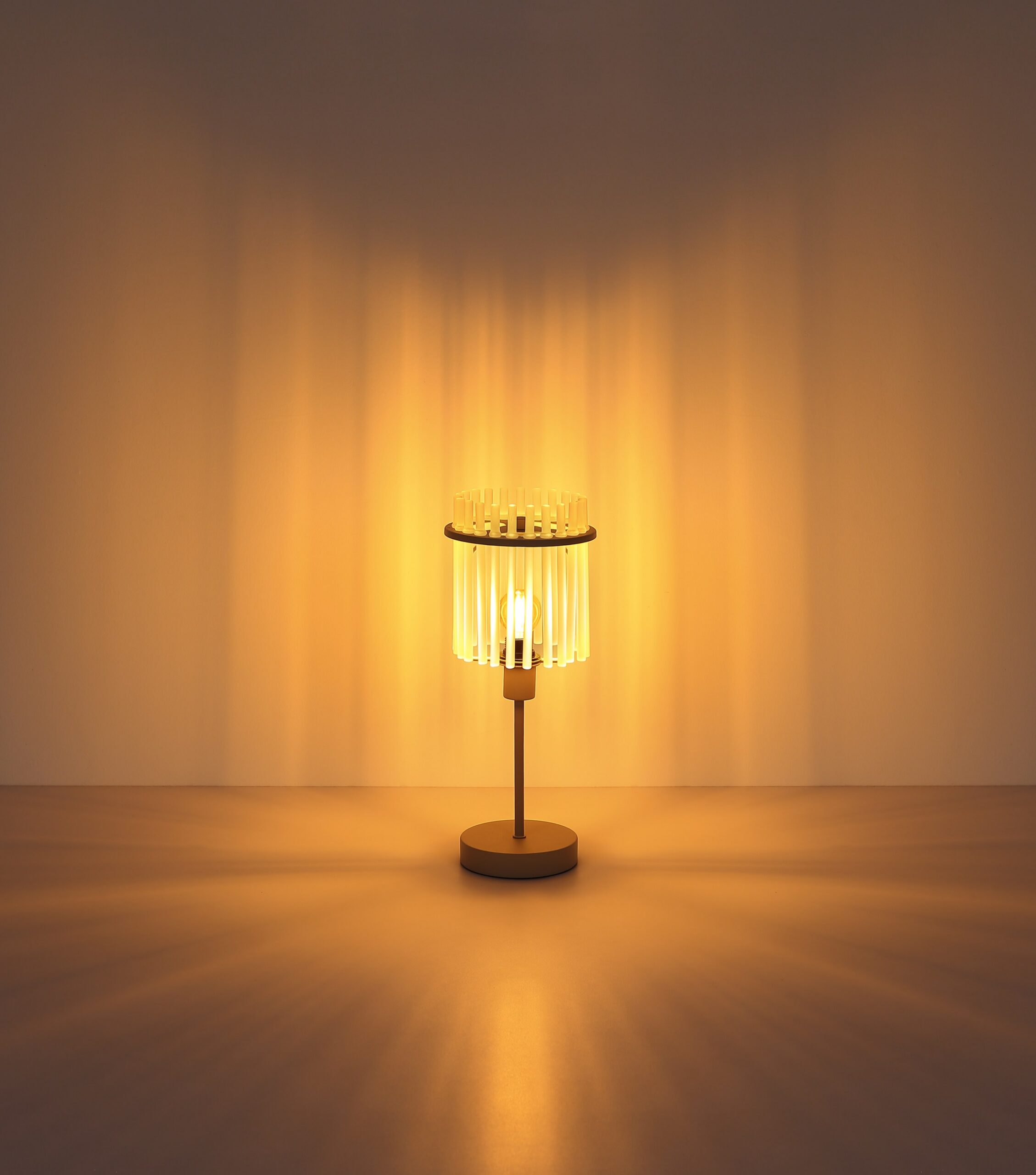 Lampe à poser barreaux de verre, 3 finitions, 37,5 ou 54,5 cm lampe à poser barreaux de verre satiné et métal sable allumée, lumière chaude