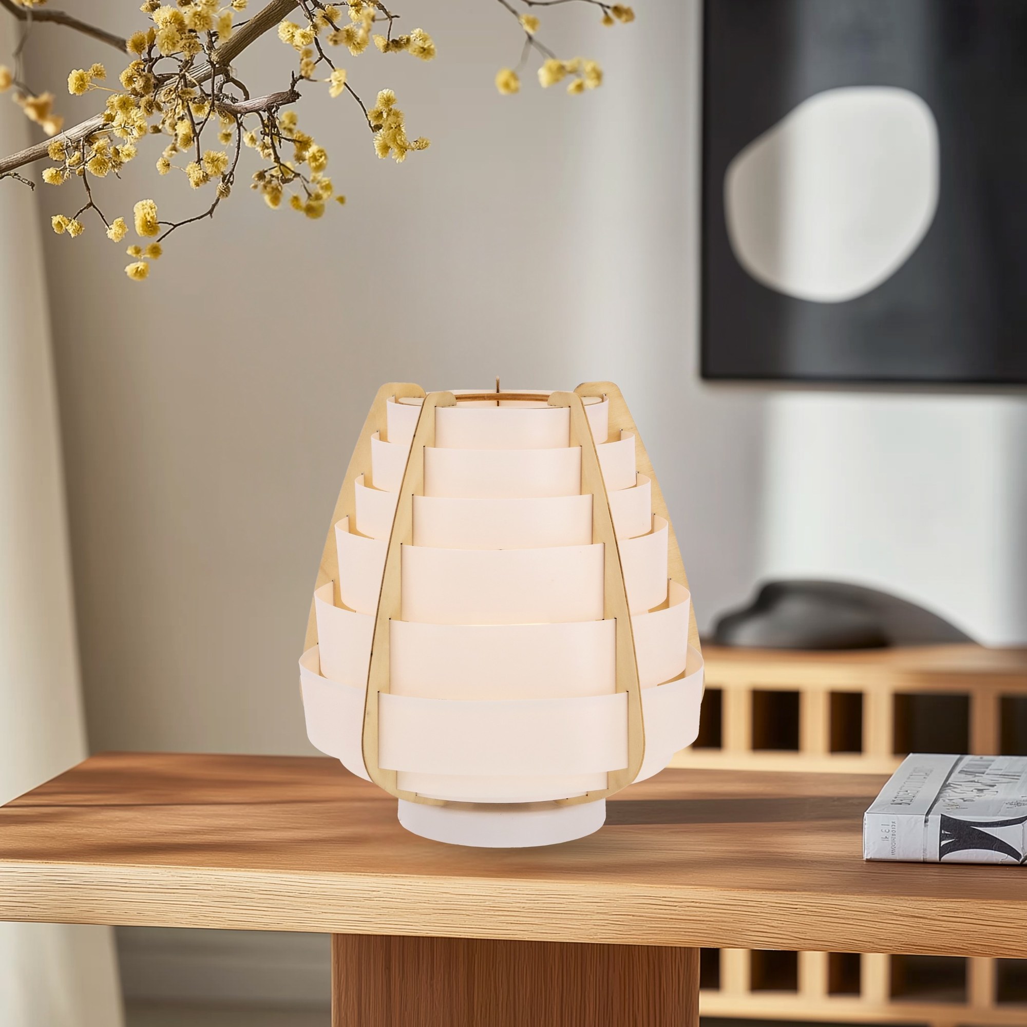 Lampe à poser japandi en bois et lamelles blanches, E27, 27 cm lampe à poser japandi à lamelles blanches posée sur une table en bois