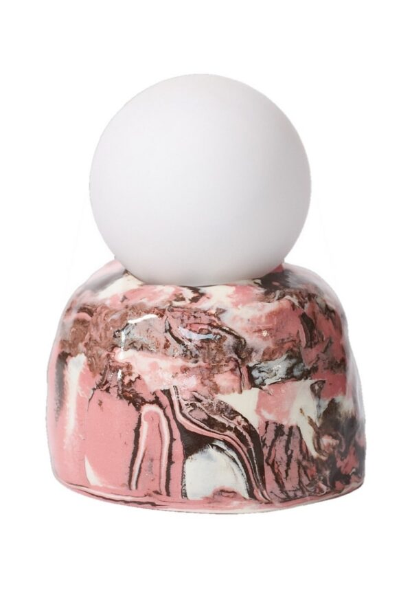 lampe céramique Mars rose marbree sur fond blanc