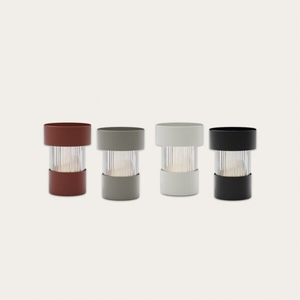 lampe rechargeable Balise les quatre teintes côte à côte : terracotta, vert, blanc et noir