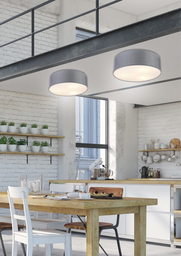 plafonnier tissu gris dans une cuisine ouverte