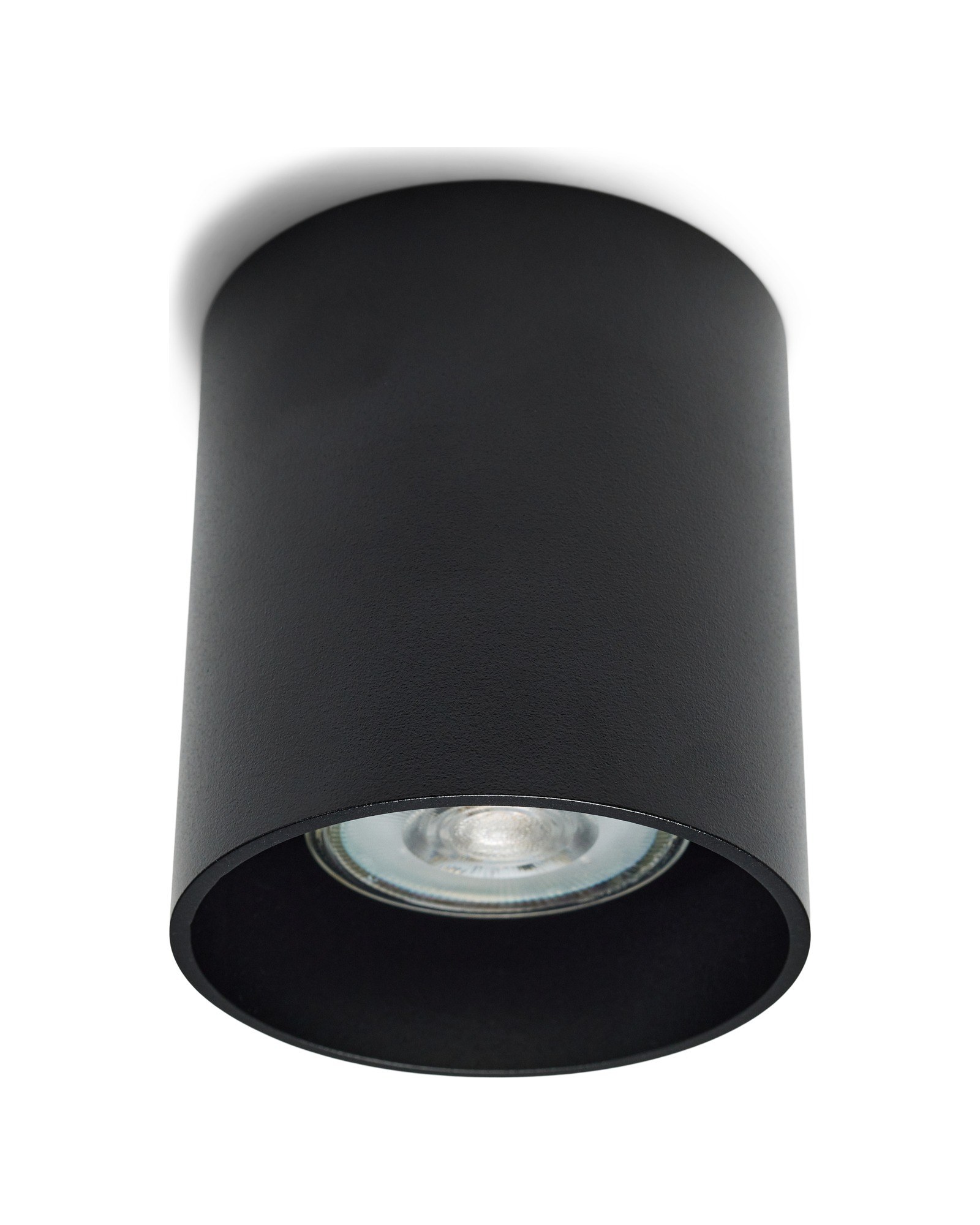 Plafonnier Tube Ceiling LED ou GU10 en aluminium par Antidark plafonnier Tube Ceiling Antidark GU10 en finition noir, packshot fond blanc
