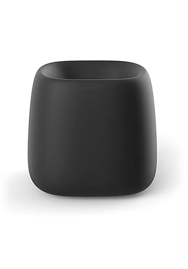 pot extérieur design carré Vondom noir mat sur fond blanc