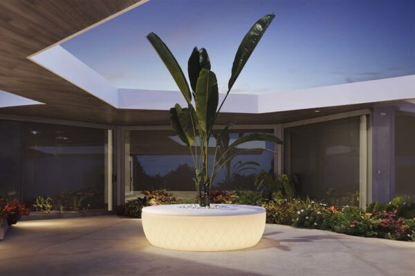 pot géant extérieur Island Vases Island Vondom version lumineuse a la tombee du jour