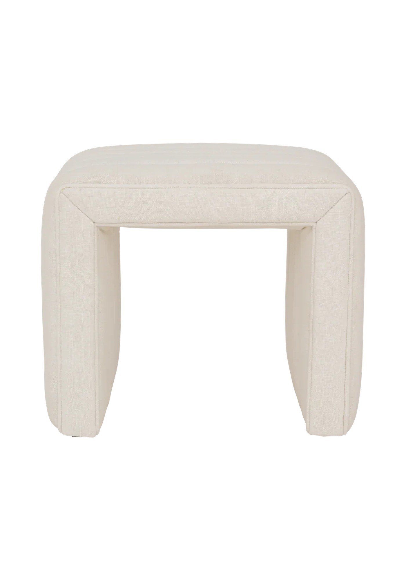 Pouf Lyne par Urban Nature Culture, lin blanc cassé matelassé pouf lin Lyne Urban Nature Culture, rendu sur fond blanc