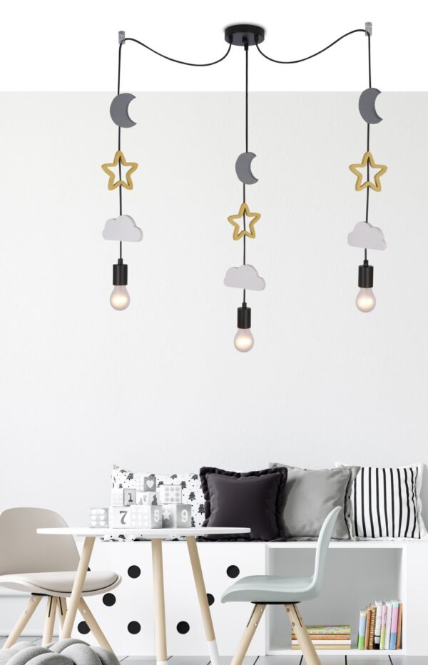 suspension 3 lumières enfant lunes et étoiles dans une chambre d enfant