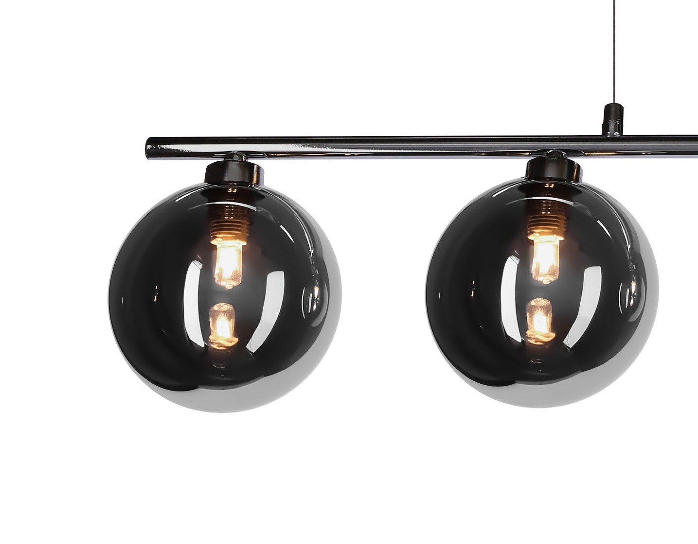 Suspension barre à quatre globes en verre fumé, noire et chrome, G9 suspension barre quatre globes fumés detail de deux globes en verre fume