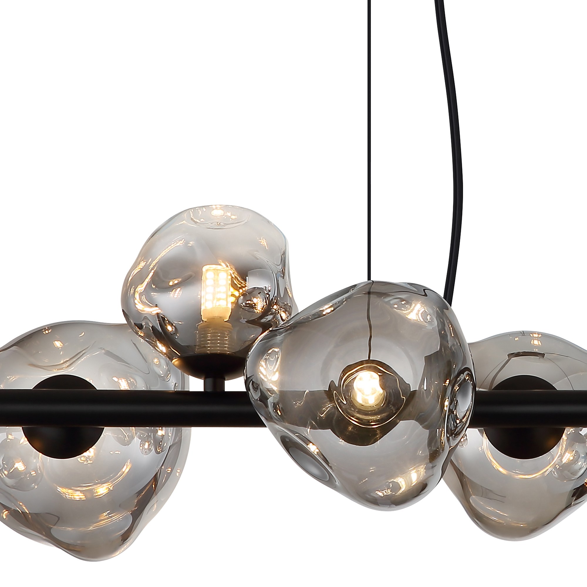 Suspension barre verre fumé noir, 9 ou 13 lumières G9 suspension barre verre fumé gros plan sur les verres bosselés fumés et la barre noire