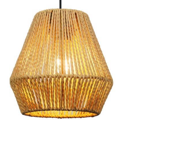 suspension corde tressée beige gros plan sur l abat jour évasé
