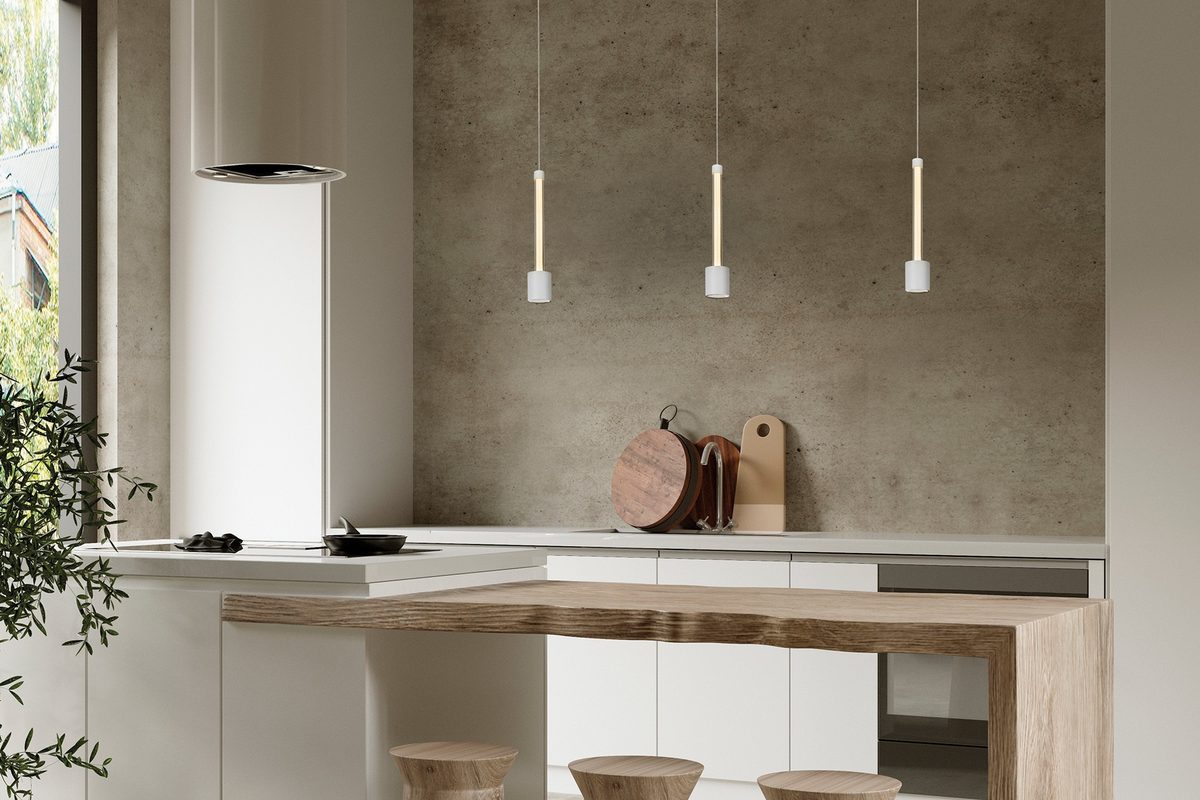 Suspension Cuisine : Comment Bien la Choisir ? Suspension cuisine Petite Fugaz Mantra en série au-dessus d'un îlot de cuisine