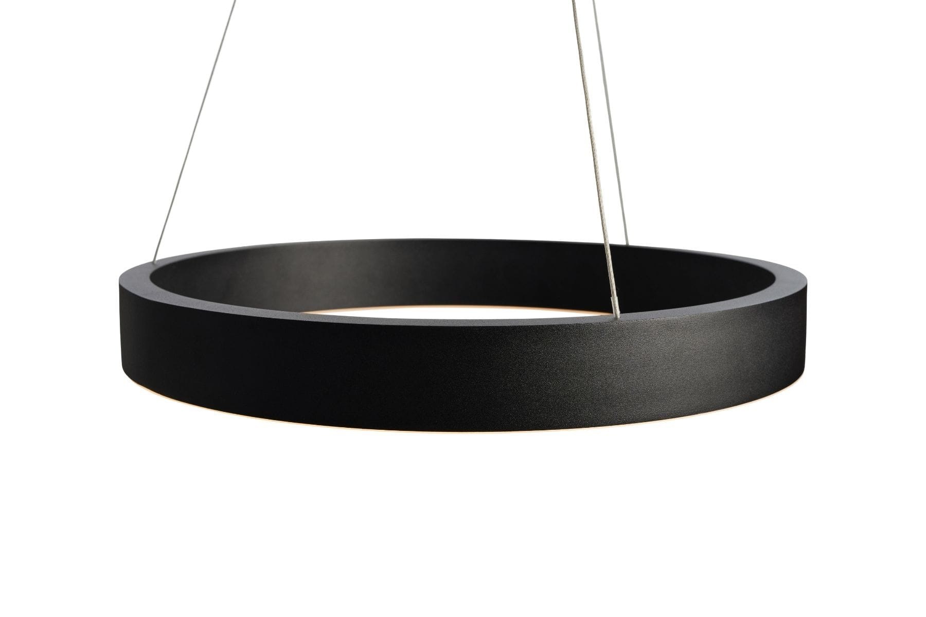 Suspension Gloria LED en aluminium par Antidark Suspension Gloria Antidark noire, détail de l'anneau Ø40 cm