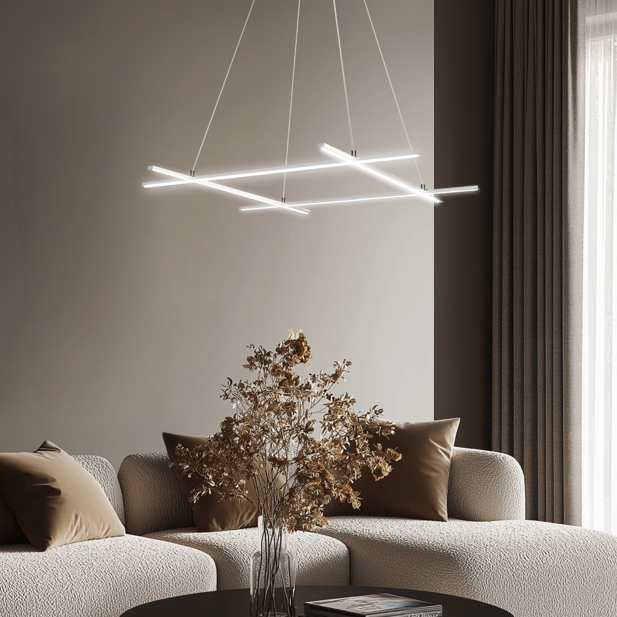 Suspension LED barres croisées, finition chromée, 3 tailles au choix suspension LED barres croisées 70 x 70 cm dans un salon beige