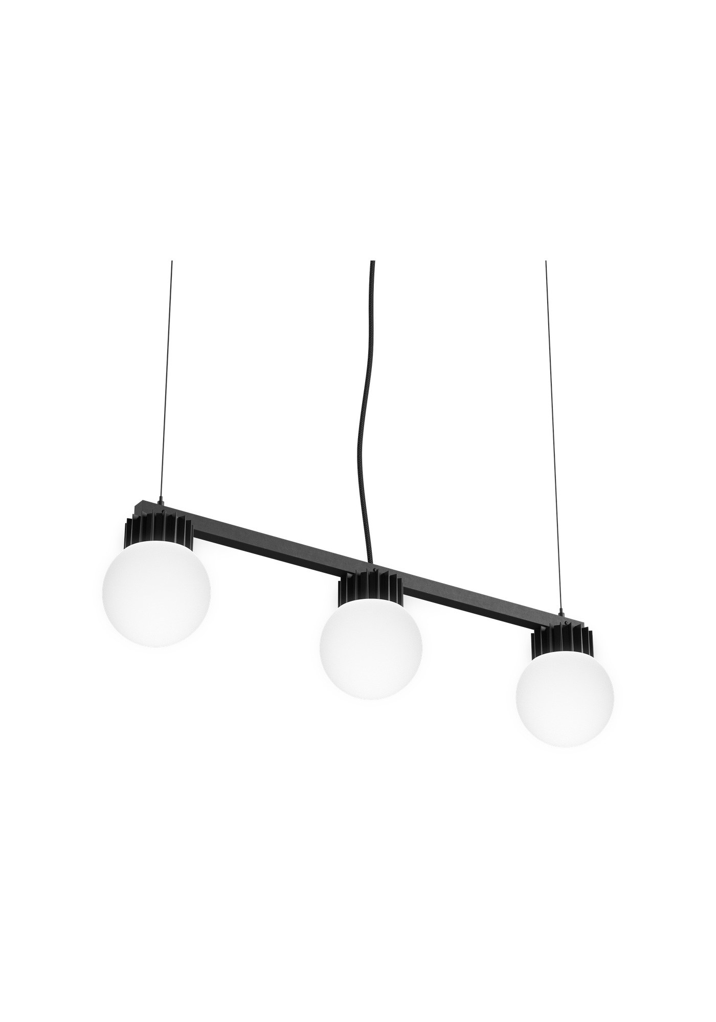 Suspension LED BuzziSol par BuzziSpace, Solo, Trio ou Quintet suspension LED BuzziSol Trio, trois globes en verre dépoli sur une barre noire, fond blanc