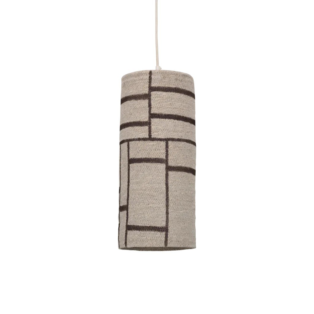 Suspension Nene par Urban Nature Culture, herbe marine moka suspension Nene Urban Nature Culture avec son motif géométrique brun peint à la main