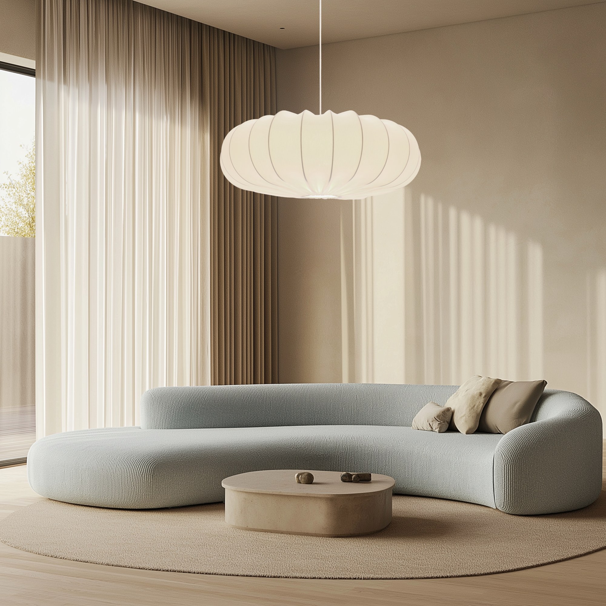 Suspension tissu crème ou moka, abat-jour lanterne, Ø 52 ou 66 cm suspension tissu crème creme dans un salon avec canape bleu pale