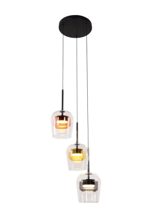 suspension trois verres colorés sur fond blanc