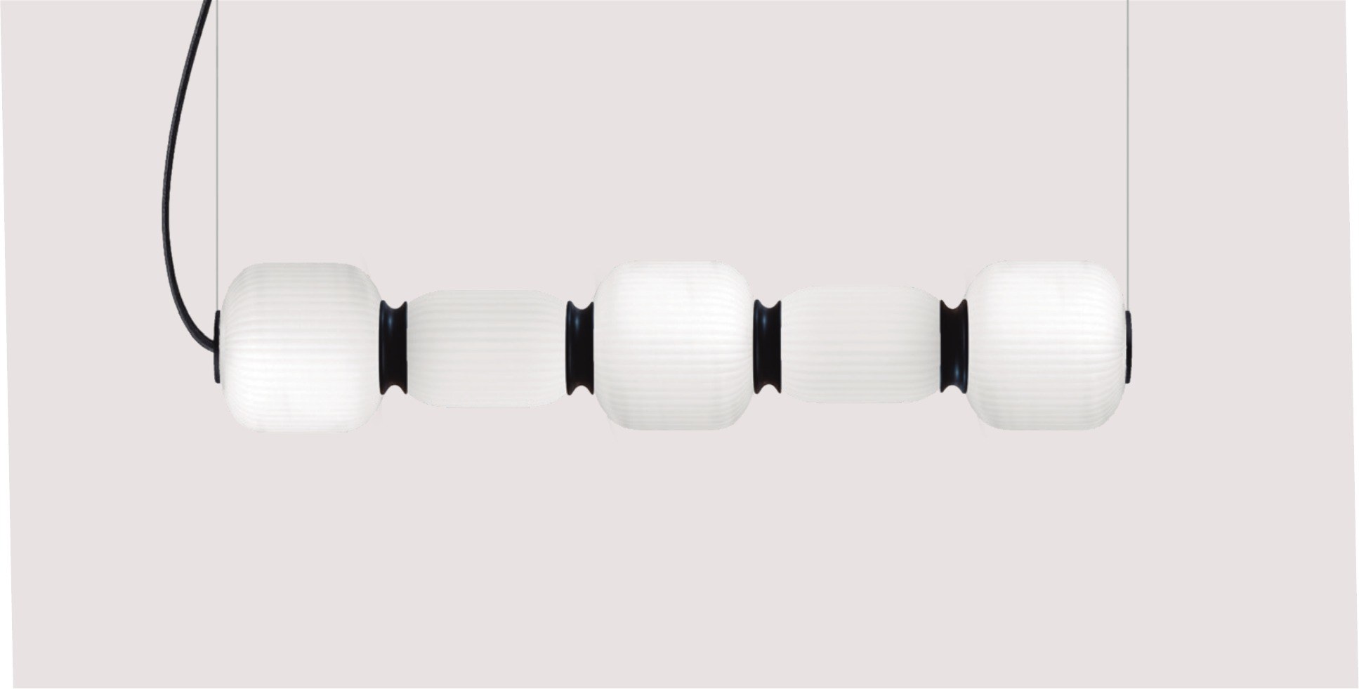 Suspension Whiteberries Quinted cinq globes opale alignés