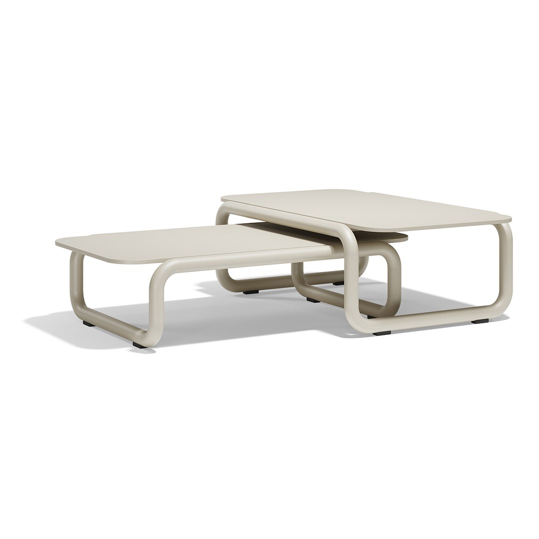 Table basse Gum en aluminium au design contemporain par Ramón Esteve x Vondom table basse Gum Vondom en situation