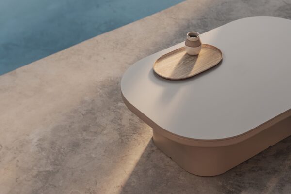 table basse Luna Vondom en situation, photo d'ambiance
