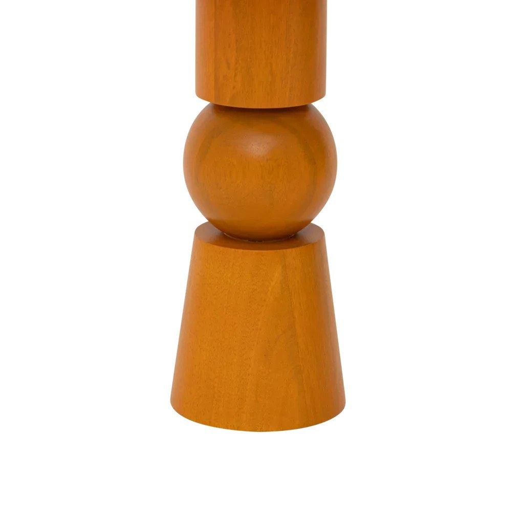 Table d'appoint Teko par Urban Nature Culture, manguier orange doré table d'appoint bois Teko Urban Nature Culture, détail de la sphère et du socle conique