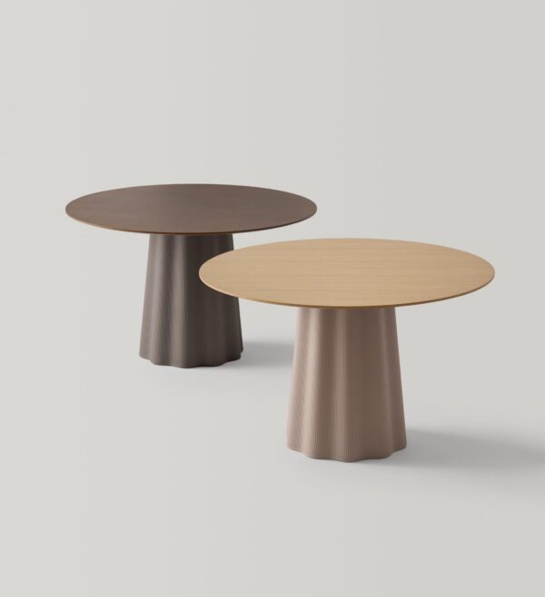 table restaurant Inclass Ondes, deux tables rondes à socles brun et taupe