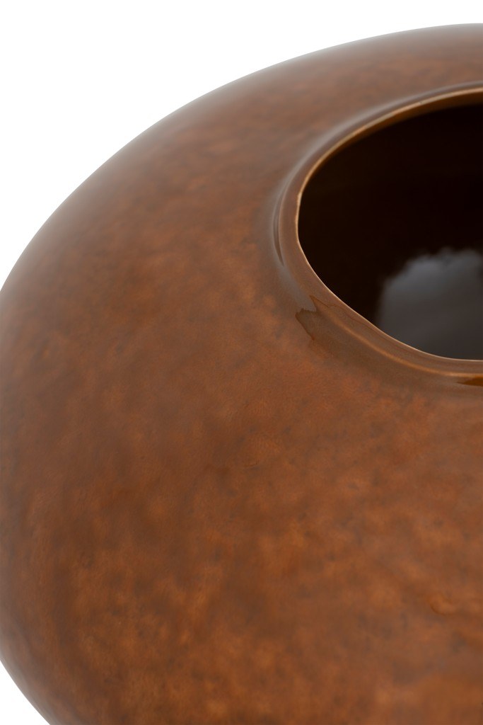 Vase Fossile par Urban Nature Culture, céramique, 2 coloris vase céramique Fossile Urban Nature Culture, coloris orange cuivré, détail de l'ouverture et de l'émail cuivré