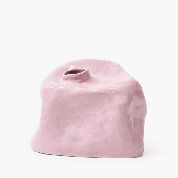 vase céramique Pink blob rose pâle vue de trois quarts