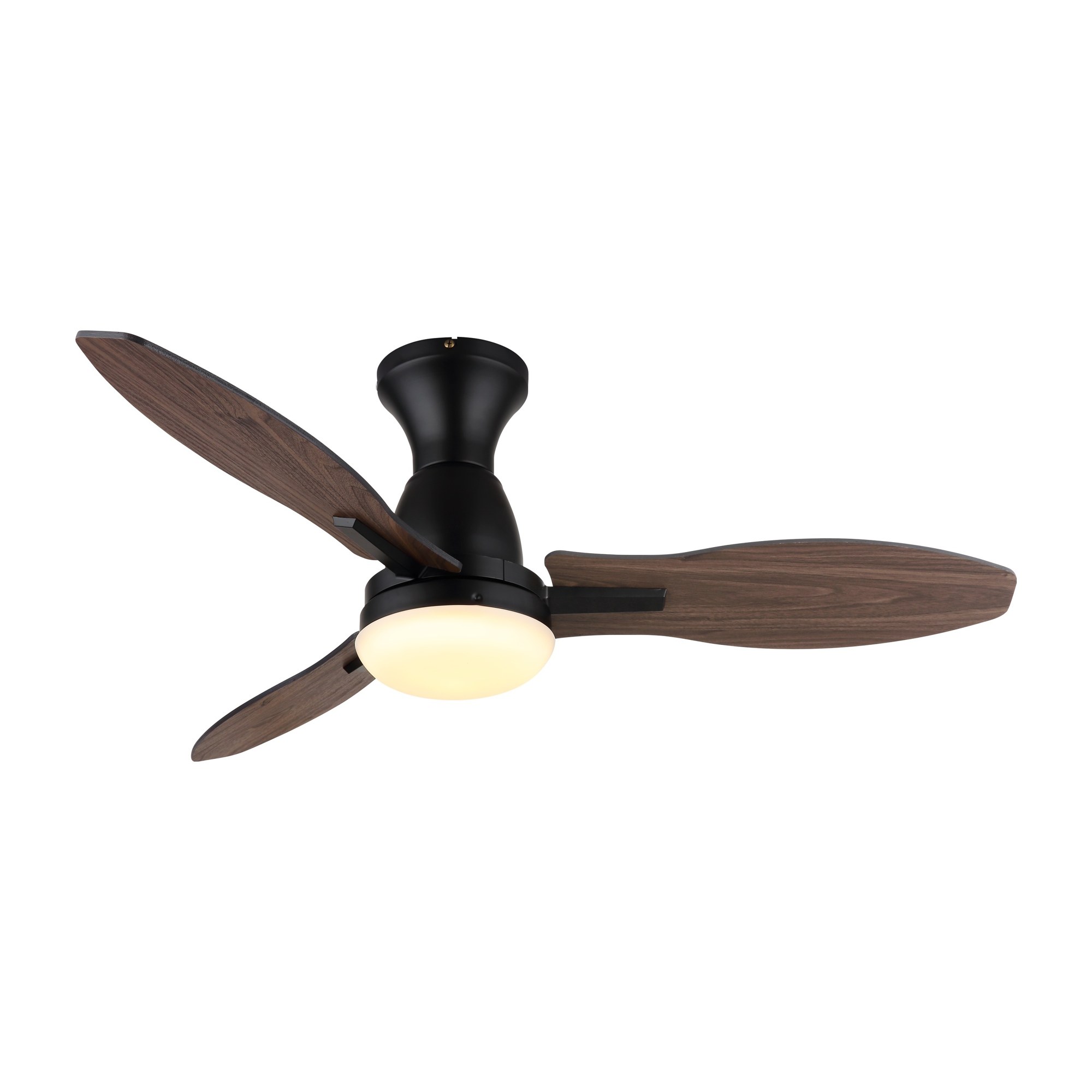 Ventilateur de plafond avec lumière LED et pales décor bois, Ø 107 cm ventilateur plafond 107 cm à trois pales décor bois foncé avec lumière LED, corps noir, lumière LED blanc chaud, fond blanc
