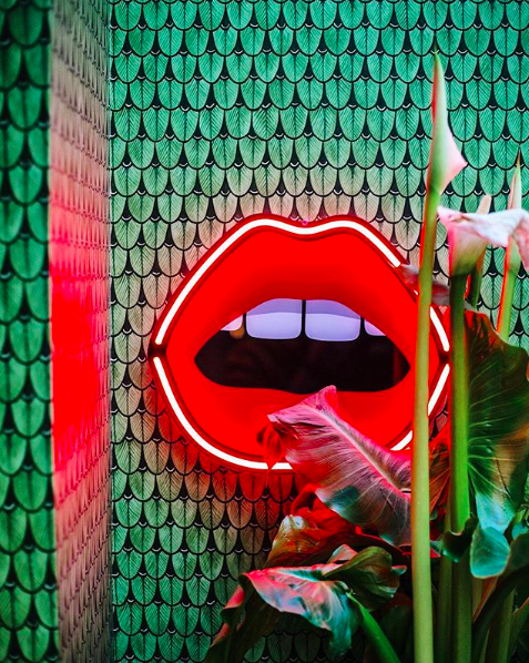 Applique Néon Mouth en forme de bouche pour un design tendance par Studio Job X Seletti Applique Néon Mouth en forme de bouche pour un design tendance par Studio Job X Seletti