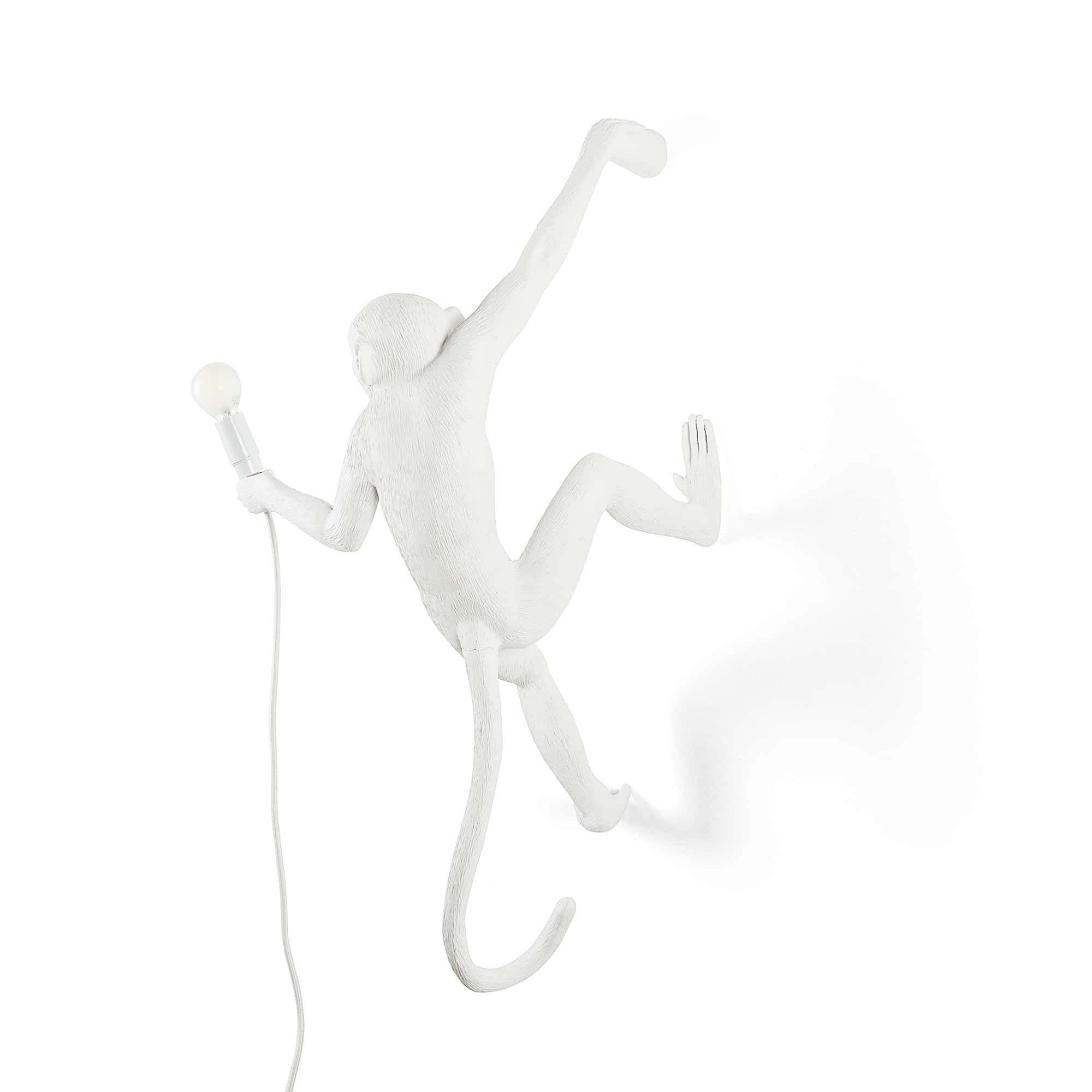 Applique murale the Monkey debout Version Right en résine blanc par Seletti