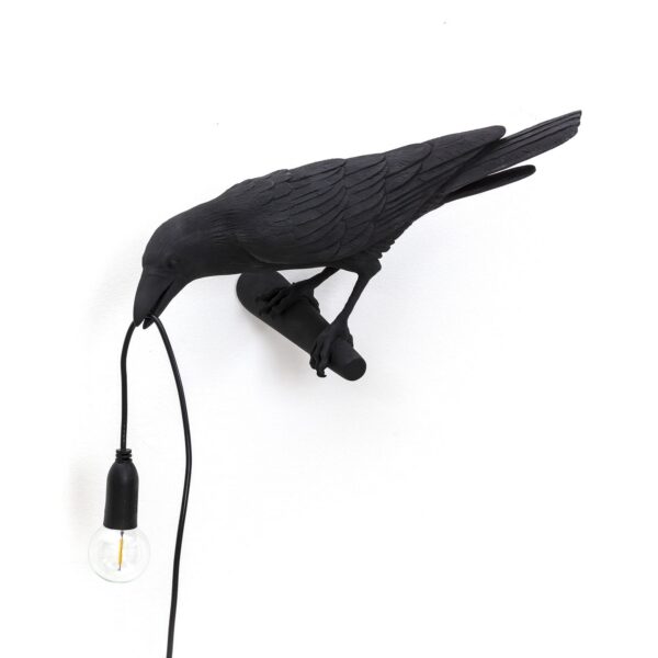 Applique murale Bird Lamp Looking en forme d'oiseau en résine noir par Seletti