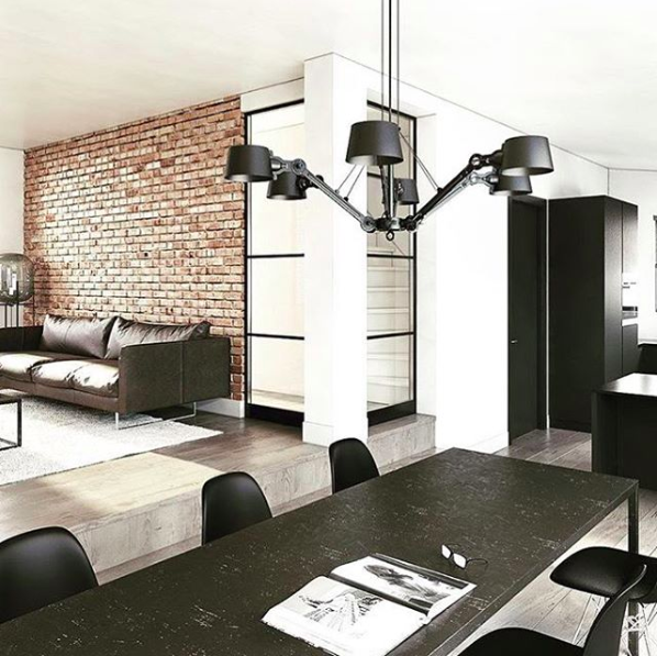 Chandelier Bolt avec 6 bras articulés au design industriel par Anton de Groof X Tonone Chandelier Bolt avec 6 bras articulés au design industriel par Anton de Groof X Tonone