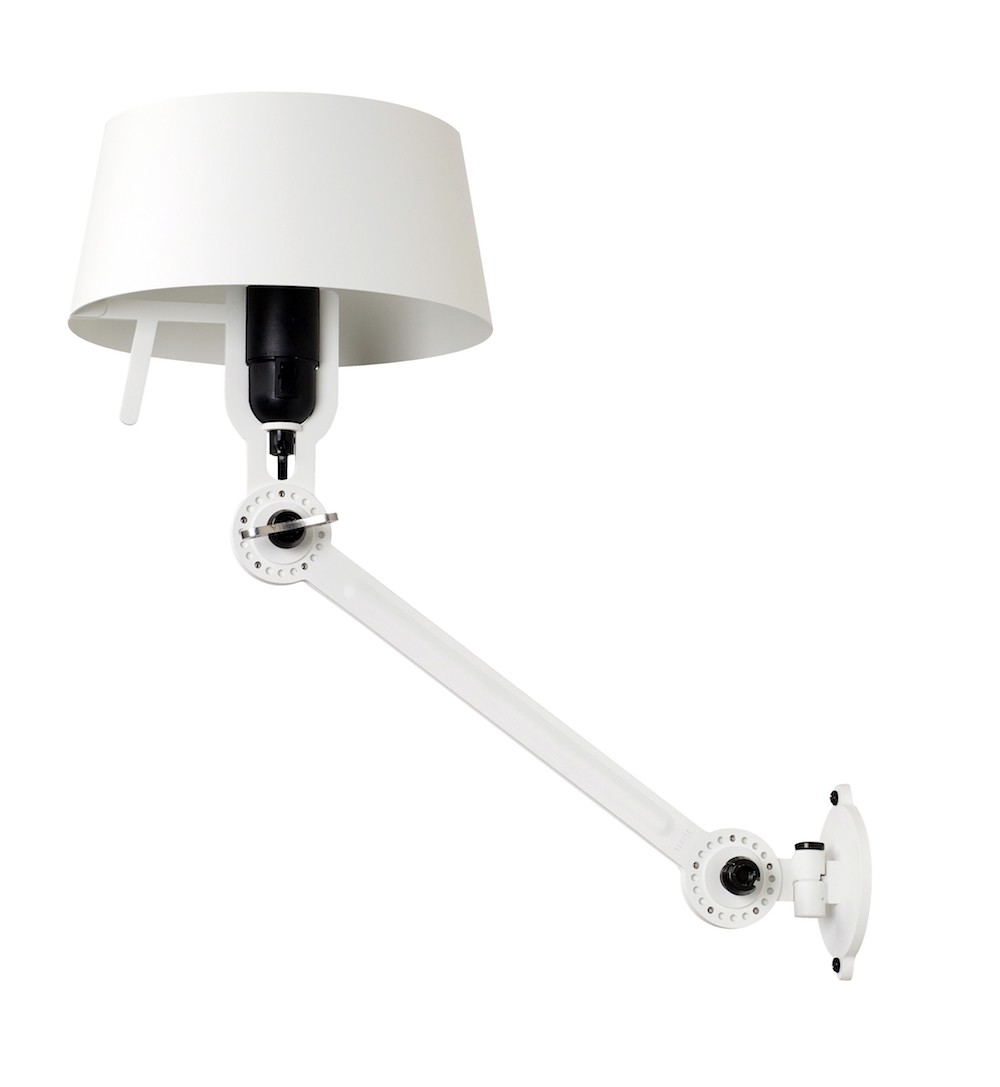 Applique liseuse Bolt Centre avec bras articulé au design industriel par Anton de Groof X Tonone Applique liseuse Bolt Centre avec bras articulé au design industriel par Anton de Groof X Tonone