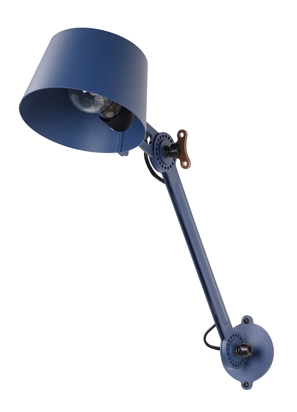Applique Bolt latéral avec bras articulé au design industriel par Anton de Groof X Tonone Applique Bolt latéral avec bras articulé au design industriel par Anton de Groof X Tonone