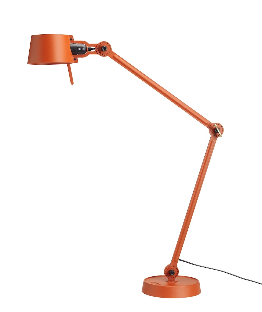 Lampe à poser Bolt avec deux bras articulés en métal par Anton de Groof X Tonone Lampe à poser Bolt avec deux bras articulés en métal par Anton de Groof X Tonone