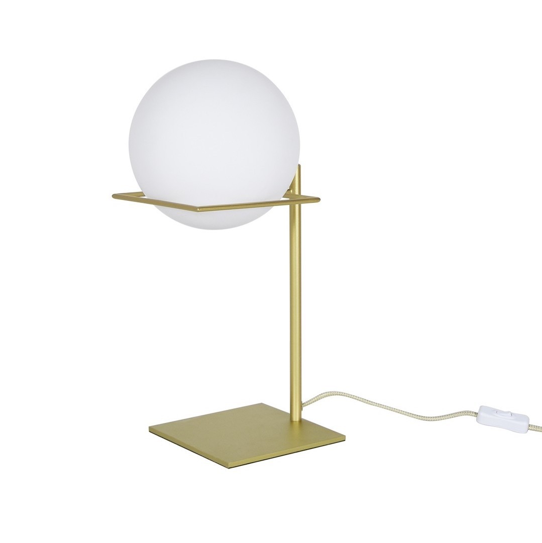 Lampe à poser GIN en acier laitonné et verre soufflé opaline par Eno studio