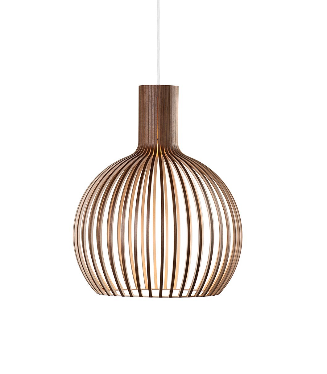 Suspension Octo 4241 au design scandinave en bois naturel par Secto Design Suspension Octo 4241 au design scandinave en bois naturel par Secto Design