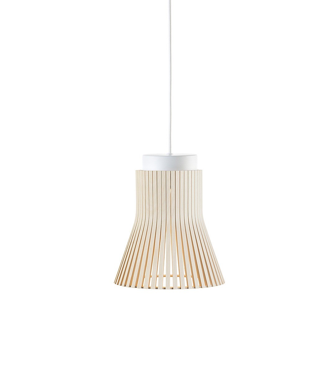Suspension Petite 4600 au design scandinave en bois naturel par Seppo Koho X Secto Design