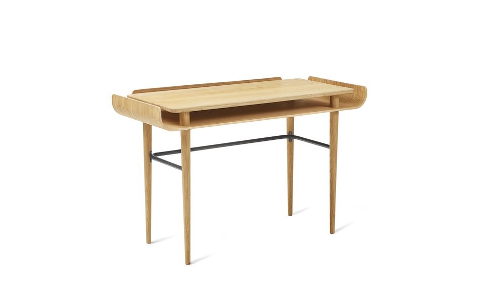 Bureau Gapa en bois de chêne au design scandinave et vintage par Tabanda Bureau Gapa en bois de chêne au design scandinave et vintage par Tabanda