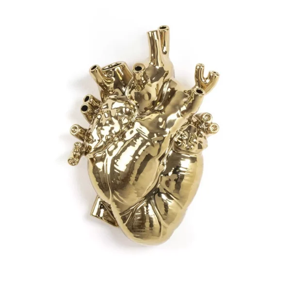Vase design Love in Bloom Gold en porcelaine en forme de coeur par Marcantonio X Seletti