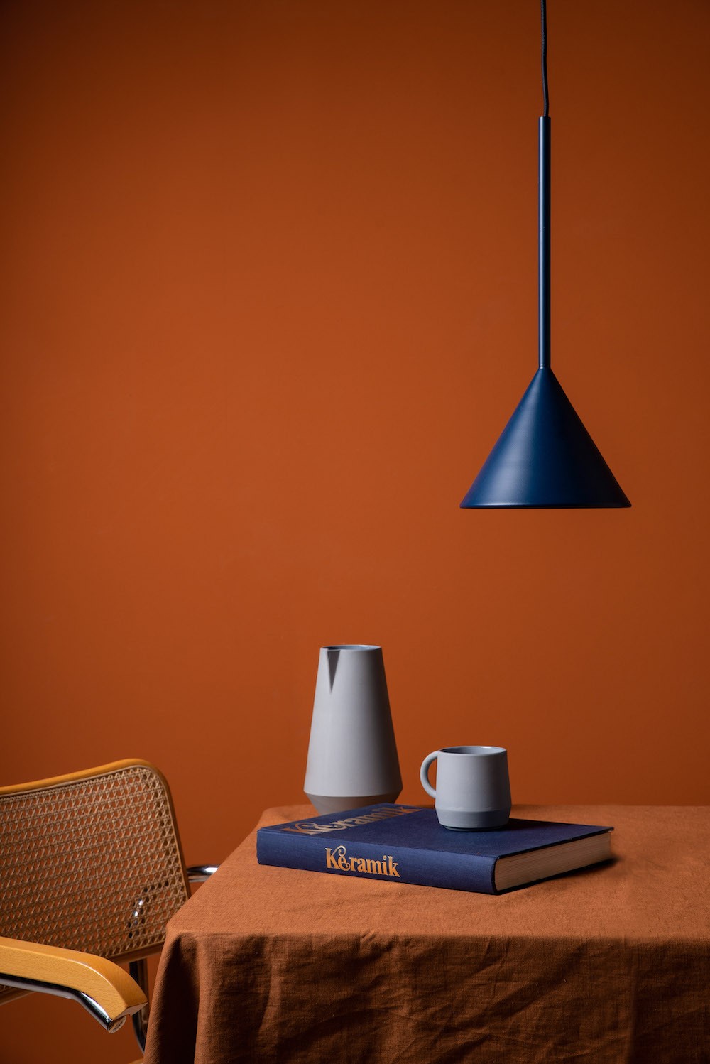 Suspension Figura Cone en aluminium par Schneid Lighting Suspension Figura Cone en aluminium par Schneid Lighting