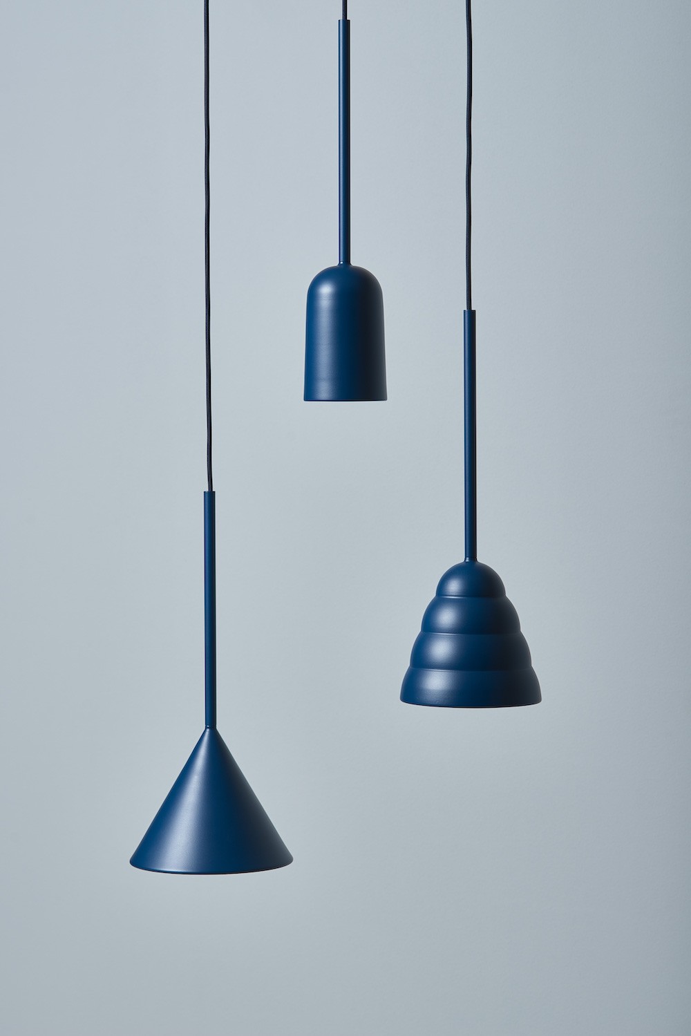 Suspension Figura Cone en aluminium par Schneid Lighting Suspension Figura Cone en aluminium par Schneid Lighting