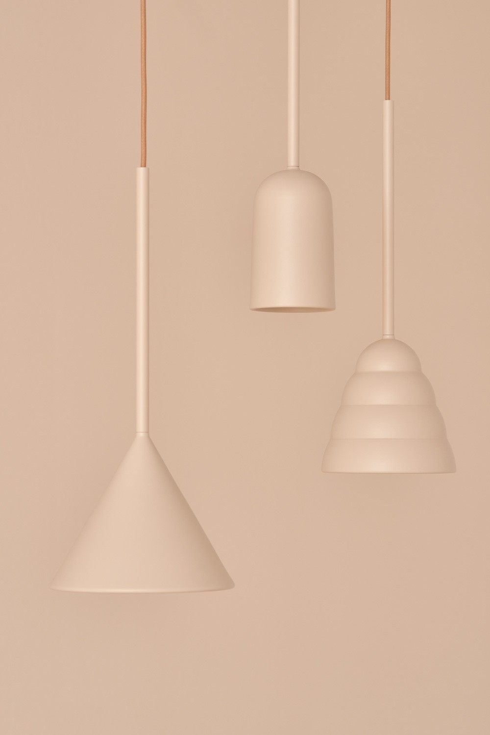 Suspension Figura Stream en aluminium par Schneid Lighting Suspension Figura Stream en aluminium par Schneid Lighting