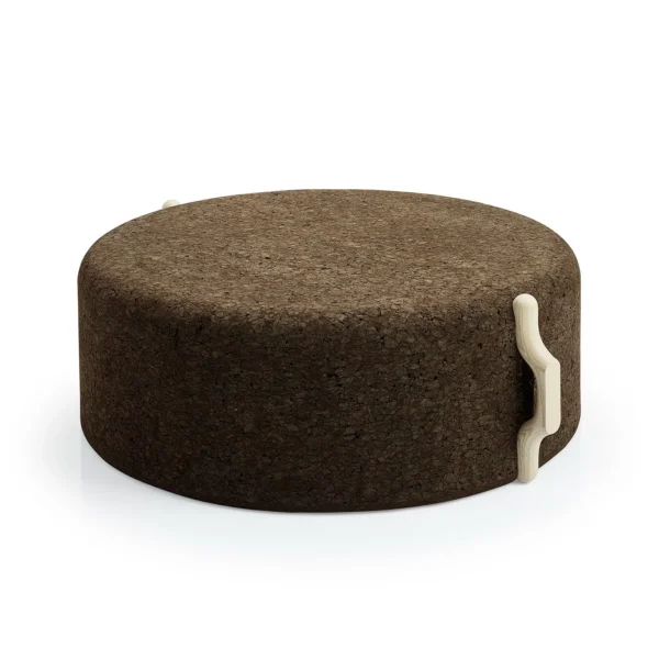 Tabouret design Omega Stool 8 en liège noir naturel et bois