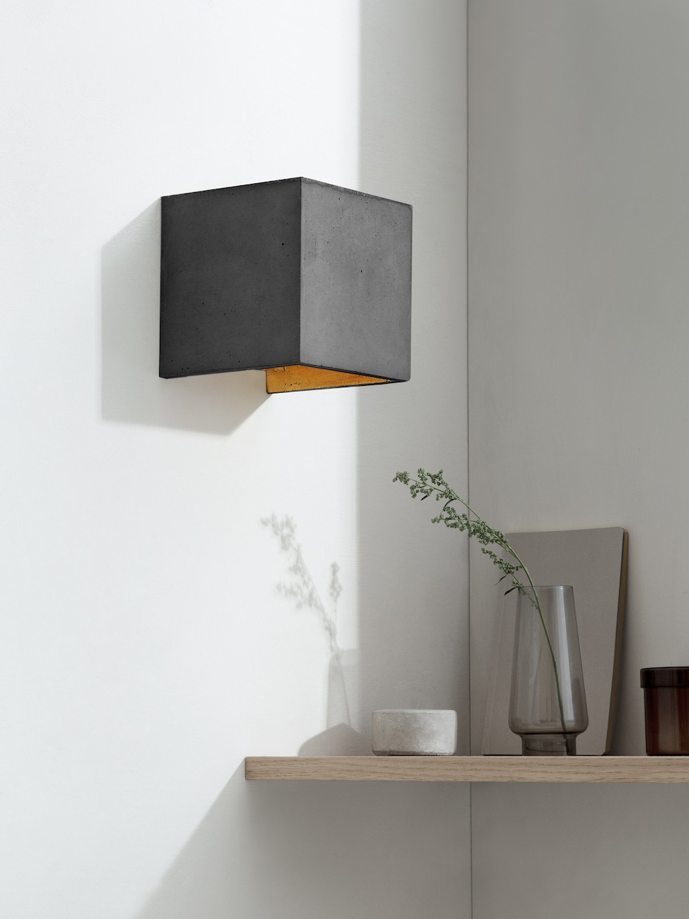 Applique Design B3 Gris Cubic au design industriel en béton par Gant Light Applique Design B3 Gris Cubic au design industriel en béton par Gant Light